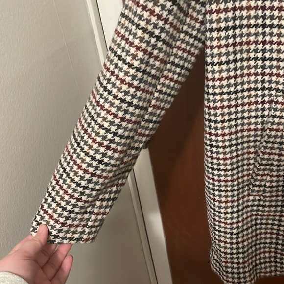 Old Navy Patterned Jacket - Picture 5 of 8